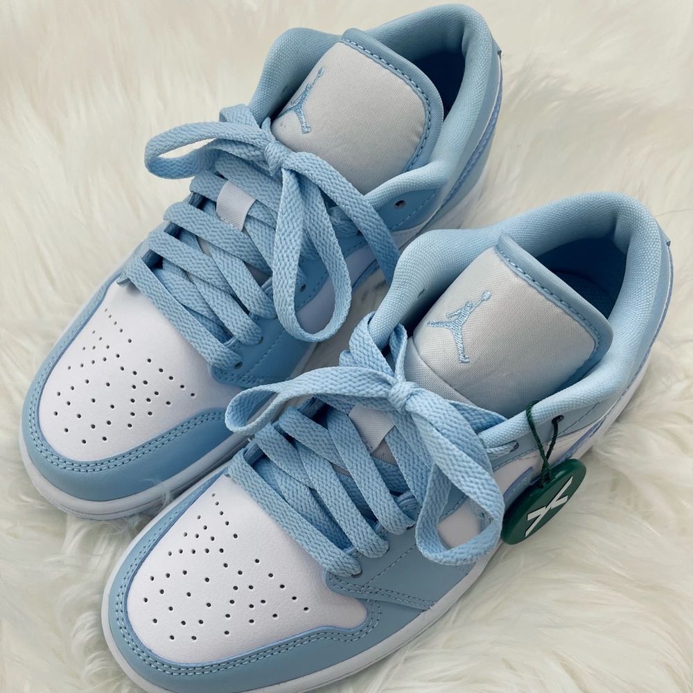 Air Jordan 1 Low Ice Blue